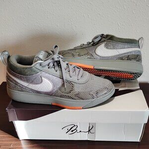 Nike Book 1 Hike Premium Dark Stucco Green-Light Silver Sz 11 [HF6236-002]
